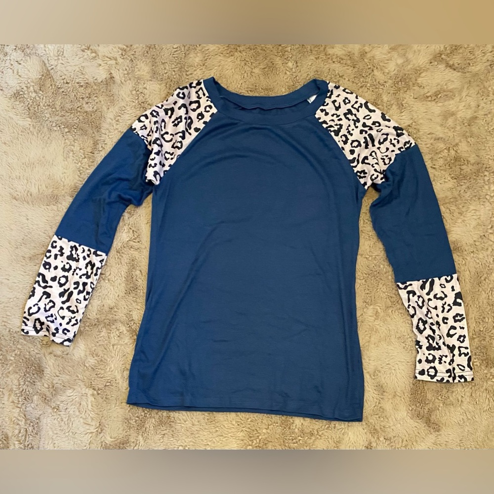 Women's‎ Long Sleeve Leopard print